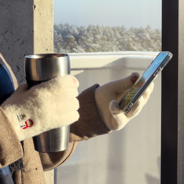 Winter-Telefon-handschuhe-Damen-Schneemann-Weihnachtsbaum-Dassignal Handy-Shop-Wiesbaden-Mobile-Smartphone-Zubehör